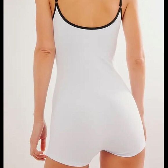 Free People NWT Basique Boyshort Onesie in black and white size M - Picture 2 of 5